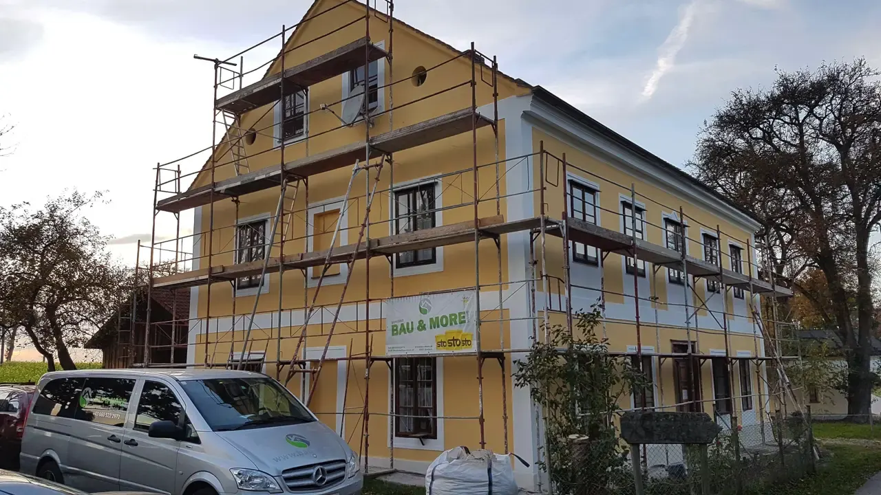 Fassadensanierung Wohnhaus – Während